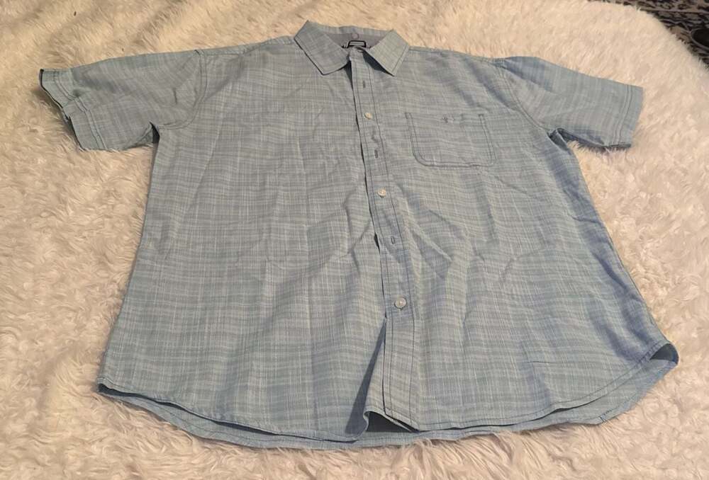 Seapointe Island Classics Light Blue Short Sleeve Button Down Shirt Size‎ M